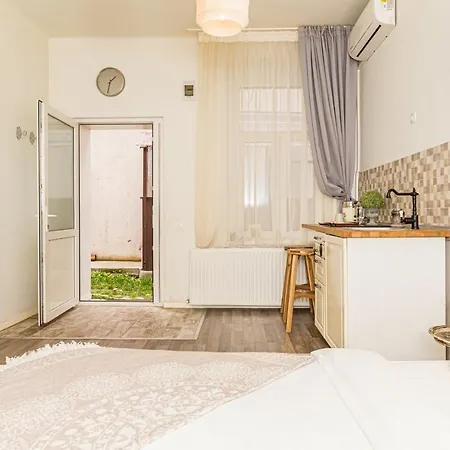 Aparthotel With Complimentary Parking Off Site Braşov