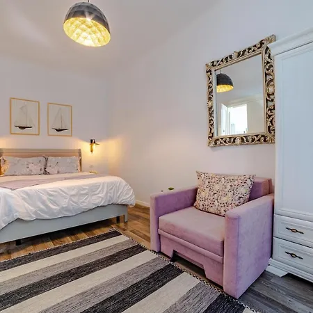 With Complimentary Parking Off Site 4* Brasov