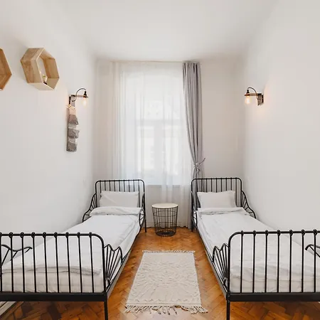 Albert Residence Brasov 3* Brasov