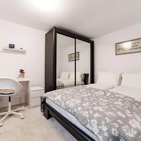 Apart Otel Albert Residence Brasov 3*