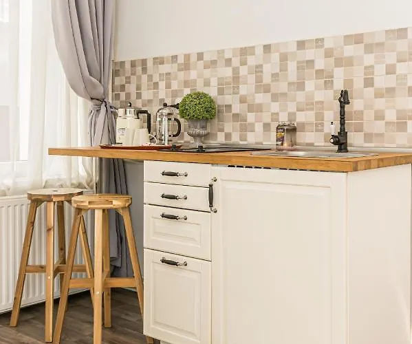 Aparthotel With Complimentary Parking Off Site Brasov