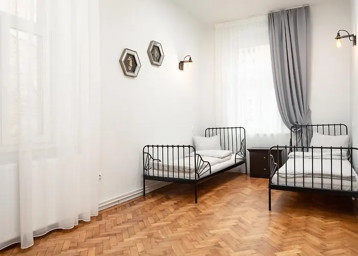 With Complimentary Parking Off Site Hotel de apartamente Brașov