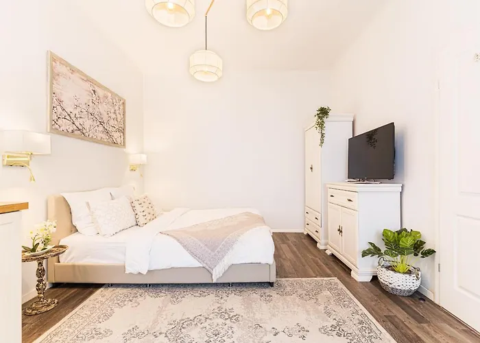 With Complimentary Parking Off Site Aparthotel