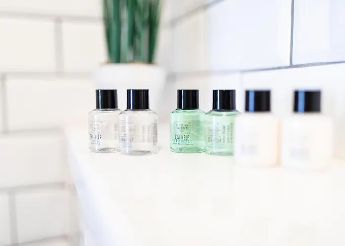 Lejlighedshotel With Complimentary Parking Off Site 4*