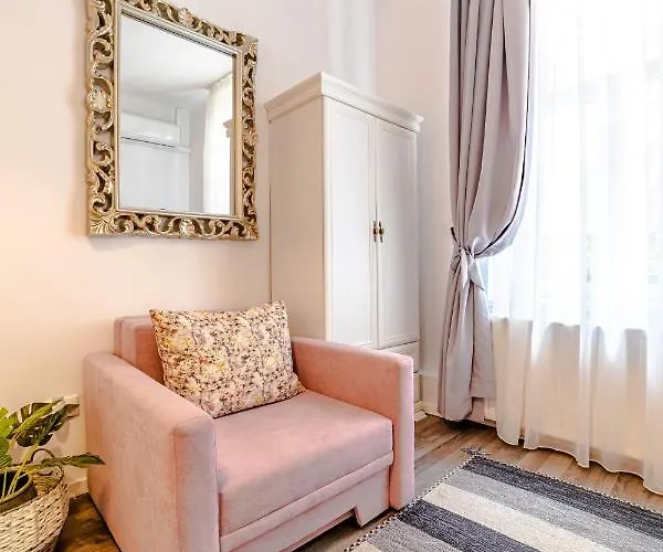 With Complimentary Parking Off Site 4* Brasov