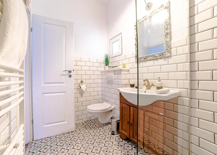 Aparthotel With Complimentary Parking Off Site Brasov