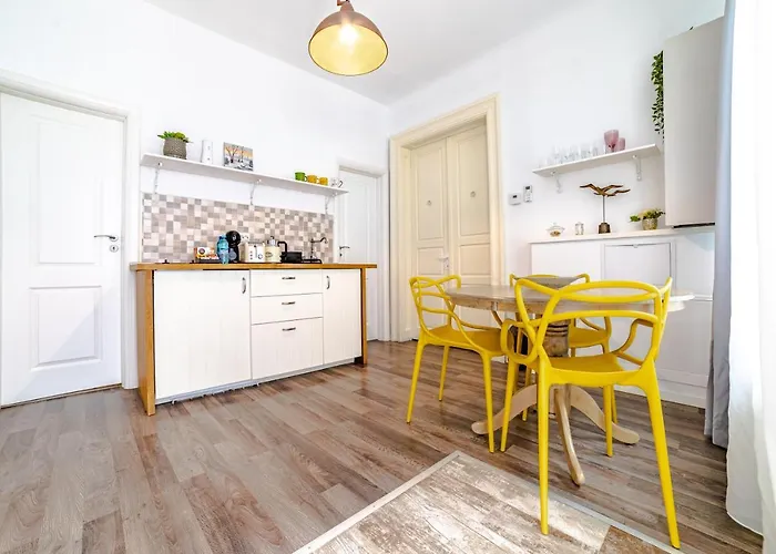 With Complimentary Parking Off Site Braşov