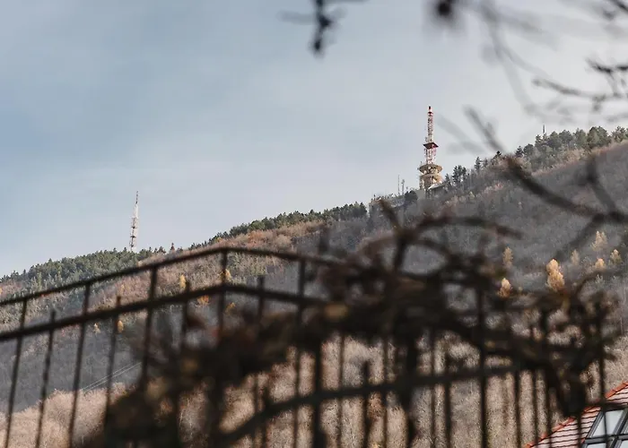 With Complimentary Parking Off Site 4*