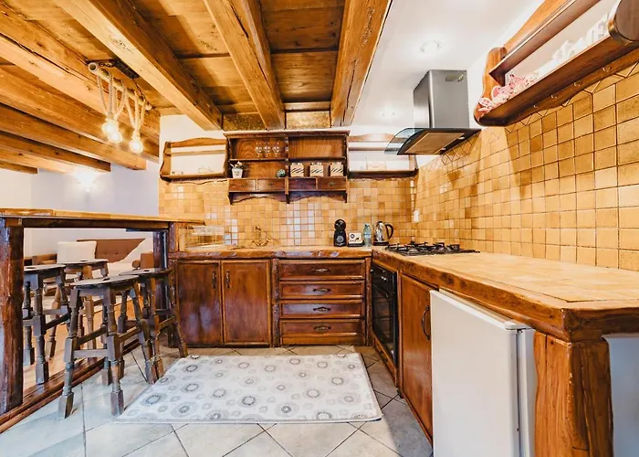 Lejlighedshotel With Complimentary Parking Off Site Braşov